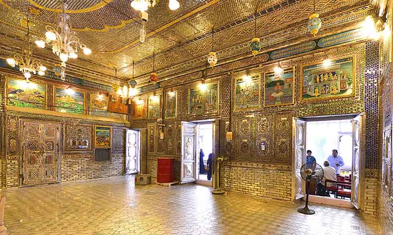 Kanch Mandir, Indore